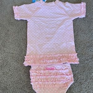 Rufflebutts 2pc swimsuit NEW size 7 pink polkadot rashguard